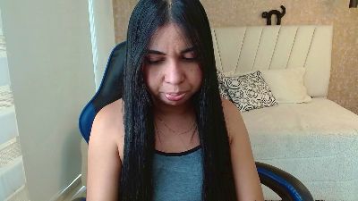 AliceSmiith_ live from Colombia
