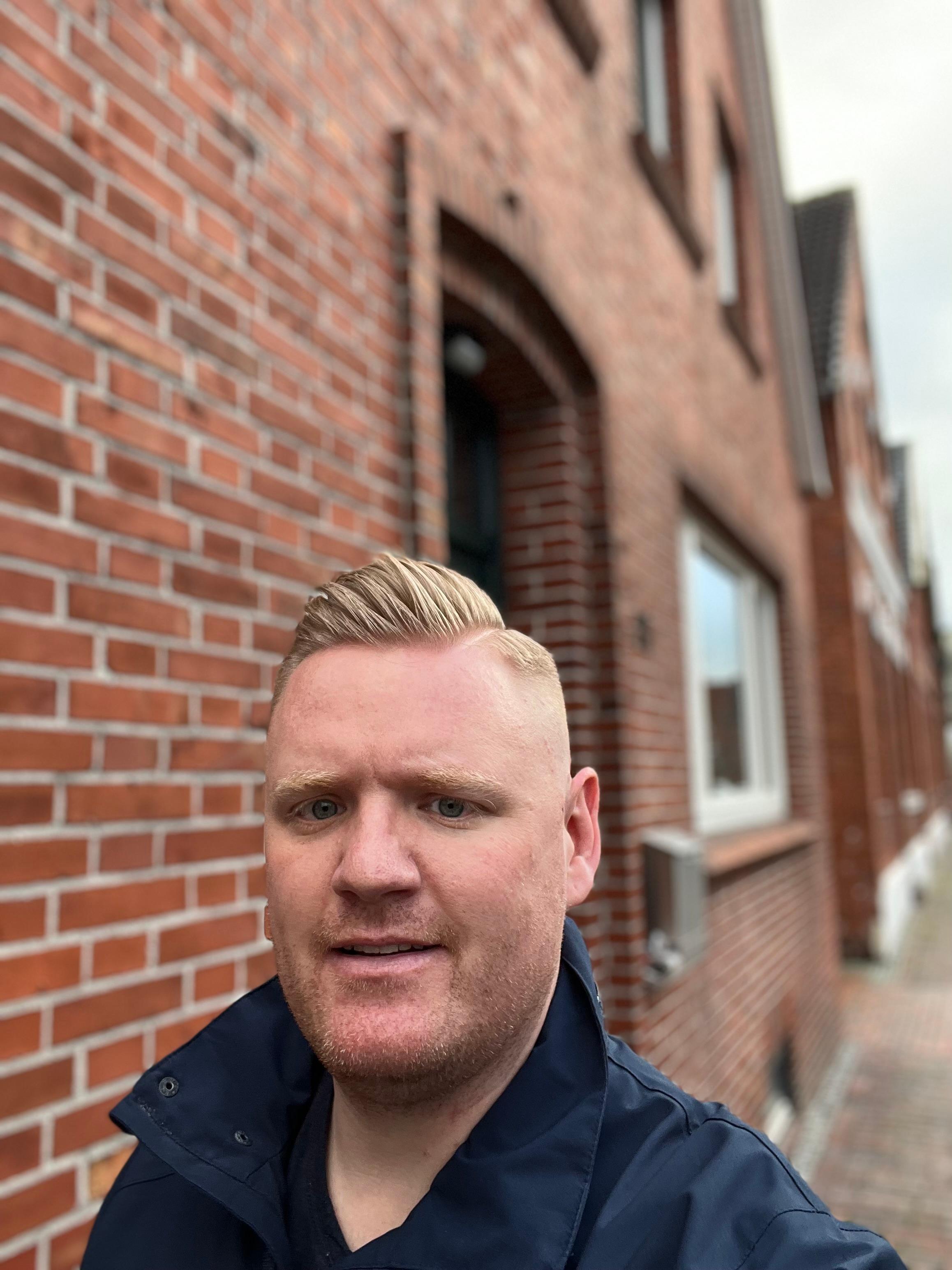 BareBackMen82 Profile Image