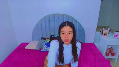 Cami_bunny live from France