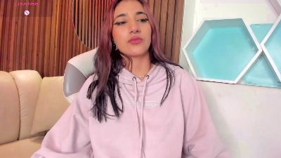 CassidyEvans live from Colombia