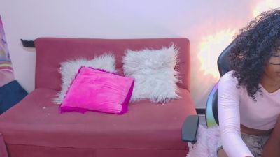 Cloe_cooper01_ live from Italy