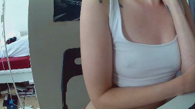 Estelle_Engels live from Germany