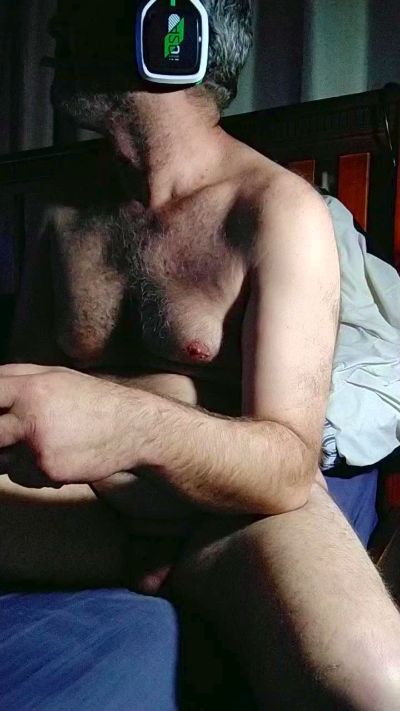 Hairy_Wookiee live from Australia