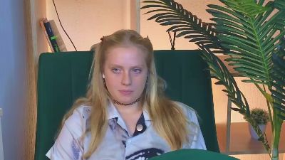 KaryBoggs live from France