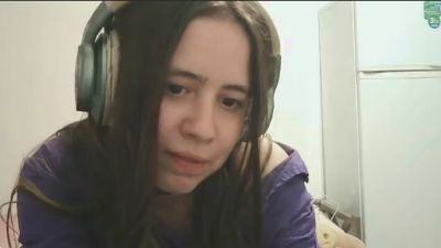 LianneSadiq live from France