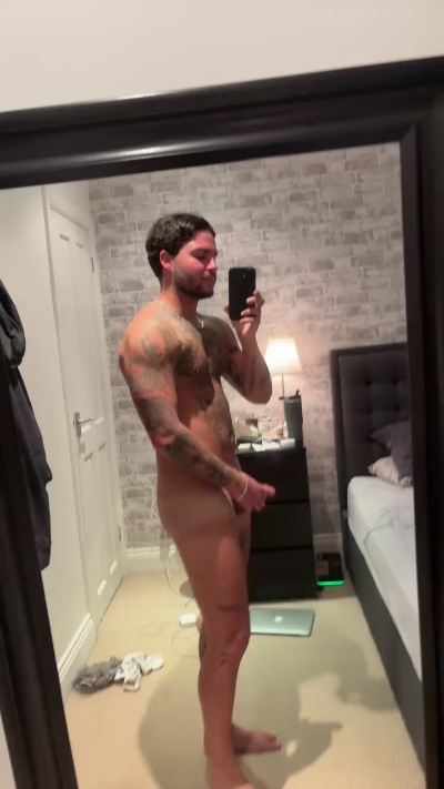 MrSussex live from United Kingdom