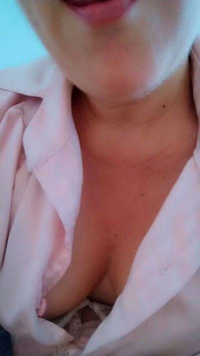 Rose_milff live from France