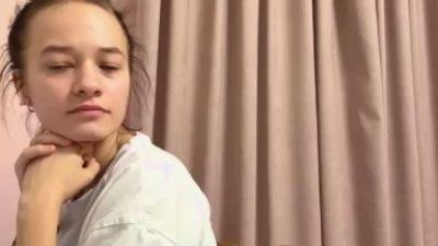 YvonnePanitz live from France