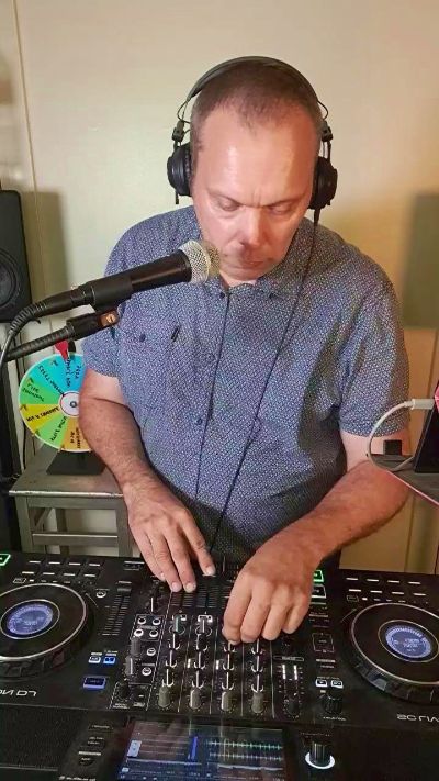 djShyVibes live from France
