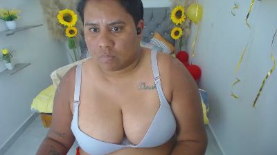 hotlesby4uxxx live from Colombia