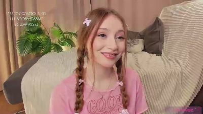 hottpeachh live from Netherlands