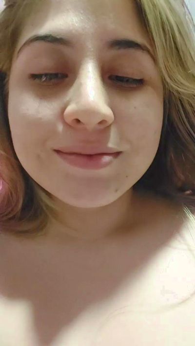 ilonka_Ui live from Spain
