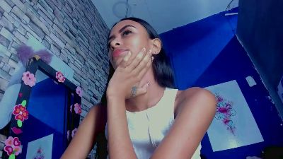 isabellaMR live from United States