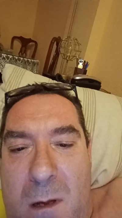 miguelon99 live from Spain