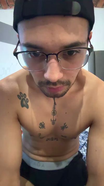 omar__valencia live from Mexico