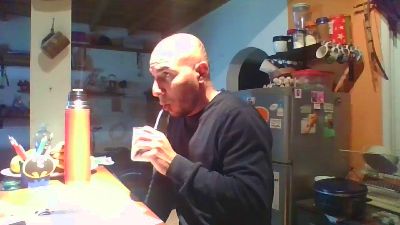 petiso37 live from Argentina