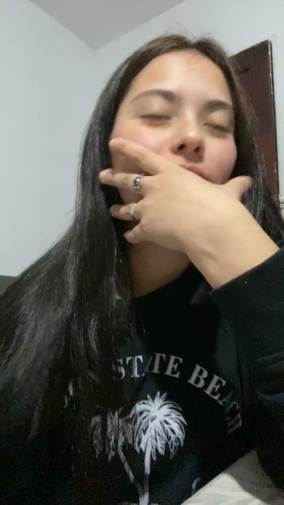 sasha448 live from Argentina