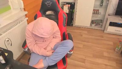 tonibiteen21 live from Germany