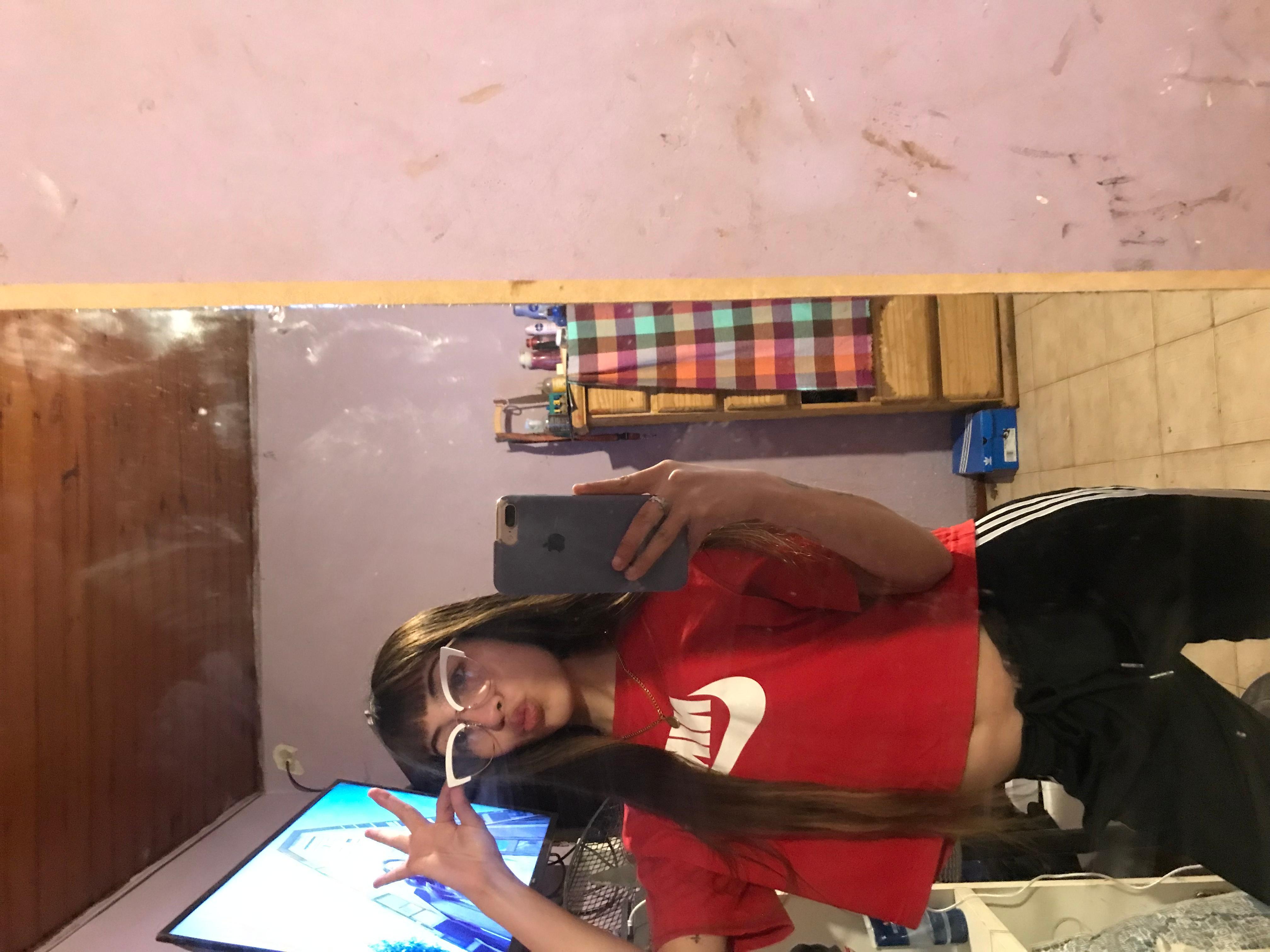 valen285 live from Argentina